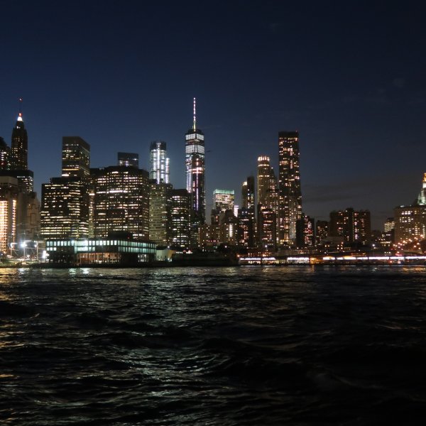 New York Skyline bei Nacht